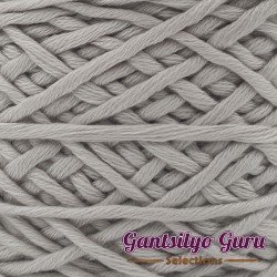 Gantsilyo Guru Bulky Cashmere Blend Chalk
