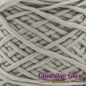 Gantsilyo Guru Bulky Cashmere Blend Light Khaki