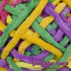Gantsilyo Guru Super Bulky Chenille Circus